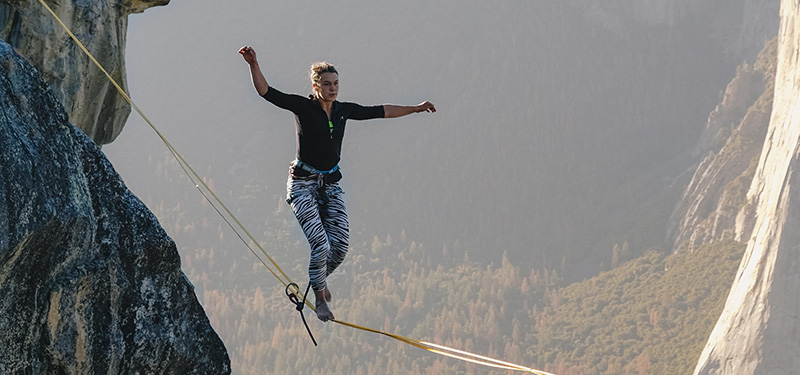 یک آهنگ شاد با حرکات موزون